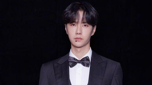 娱乐最新爆料王一博,神秘女友身份引网友热议  第3张