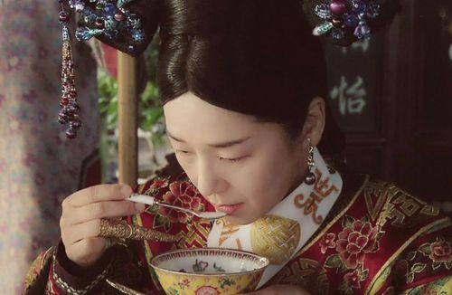 上朝吃瓜的官姐免费阅读全文,上朝吃瓜官姐的传奇人生 第1张 上朝吃瓜的官姐免费阅读全文,上朝吃瓜官姐的传奇人生 第1张